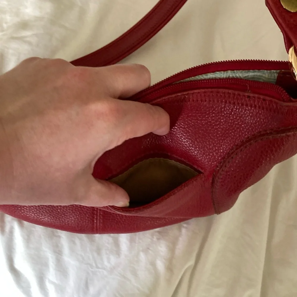 The Sak Red Leather Shoulder Bag - Picture 4 of 12